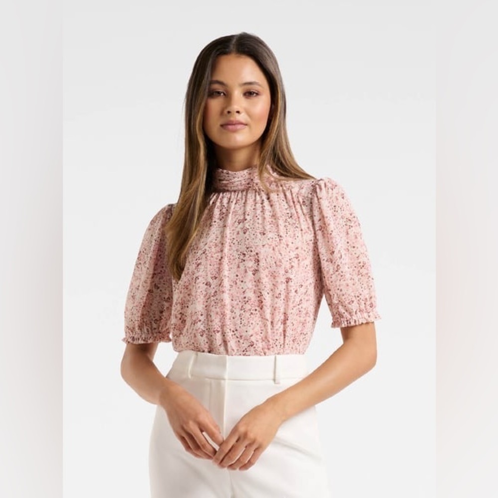 Ever New - Spring Casual Vintage-Inspired Pink Floral Blouse with High Neck